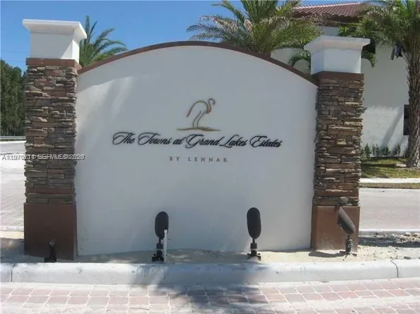 16585 SW 42nd Way #16585, Miami, FL 33185