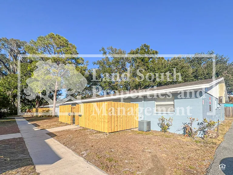 817 W Carole St #14 — Photo 13