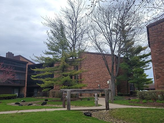 2nd image of 14513 Sussex Ct Ph 4