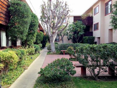 5414 Newcastle Ave APT 28, Encino, CA, 91316
