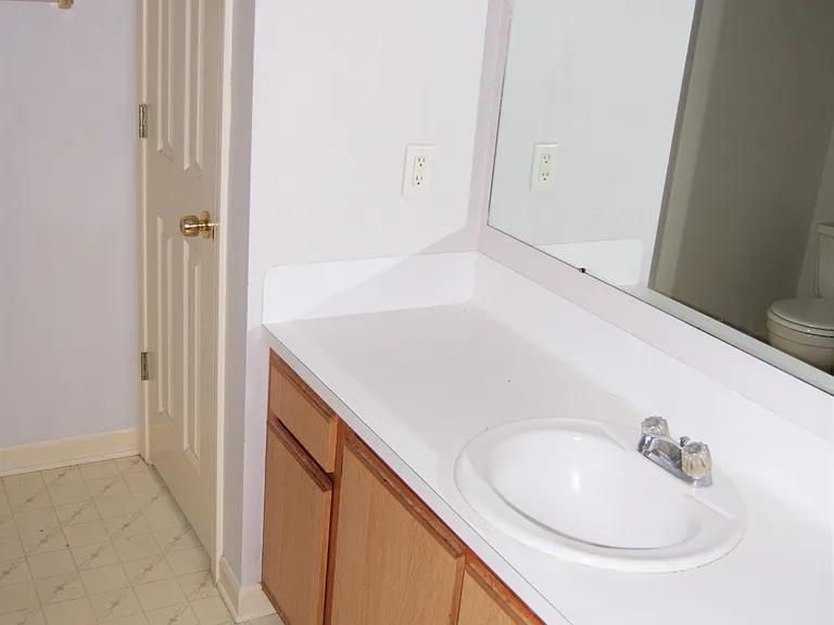 2639 Nanette Dr — Photo 8