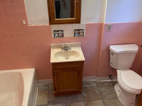 5th image of 115 Genesee Park Dr #117