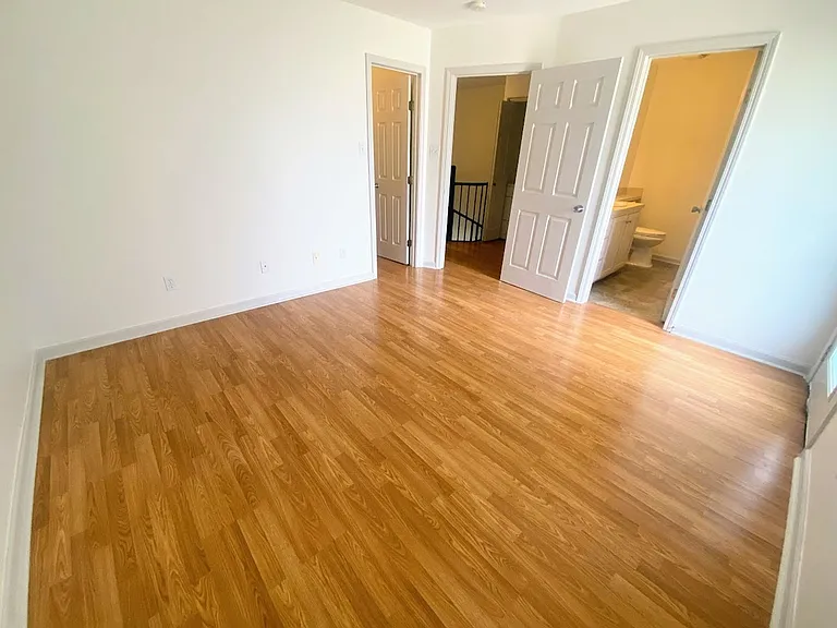 357 E Sale Rd — Photo 18