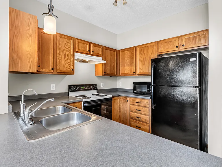6834 Meadow Grass Ln S — Photo 21