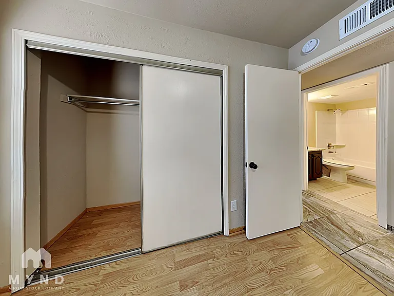6708 Oriole Ct — Photo 7