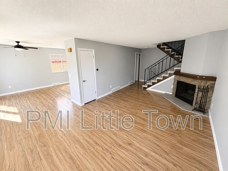 7482 W Roxbury Pl — Photo 3