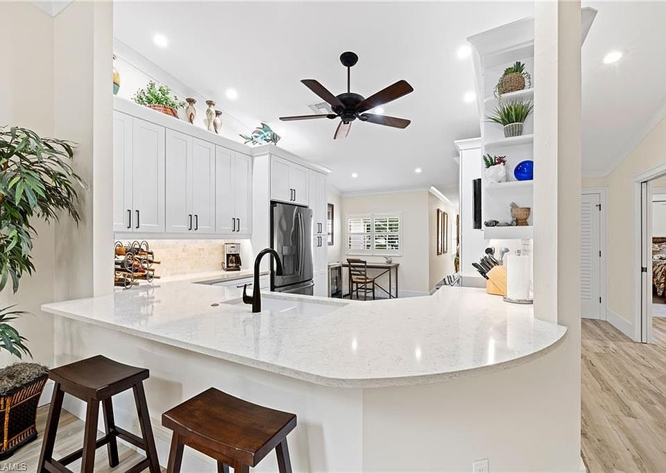 1st image of 526 Lake Louise CIR #4-402