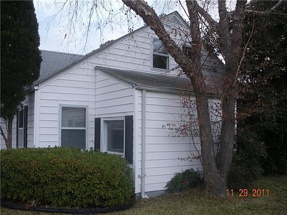 2nd image of 3524 Brest Ave