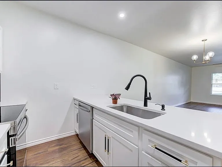 609 E Grant Ave — Photo 7