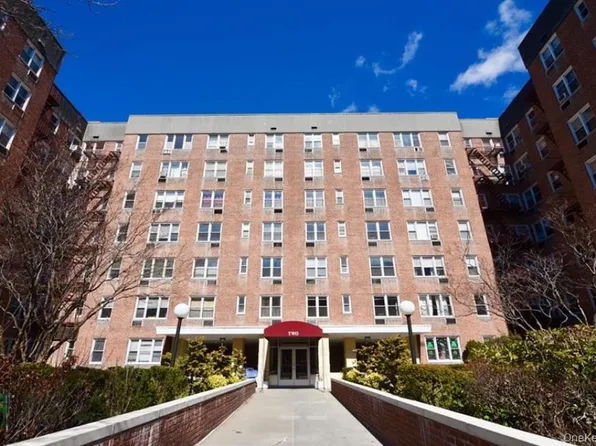 2 Sadore Lane #1R, Yonkers, NY 10710