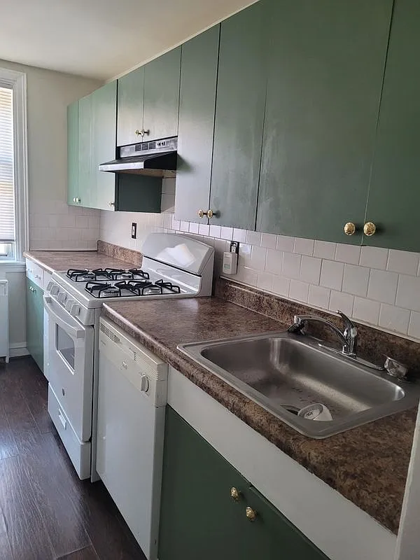 Building Photo - 7113 Castor Ave #1