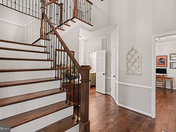 4th image of 11214 Stonebrook Dr