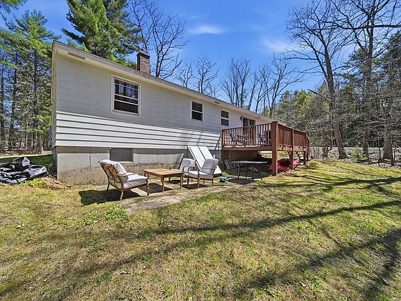 3rd image of 254 Normand Road