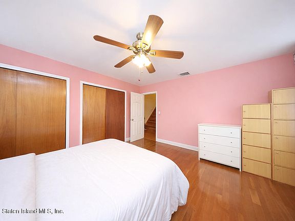 3rd image of 111 Clifton Ave
