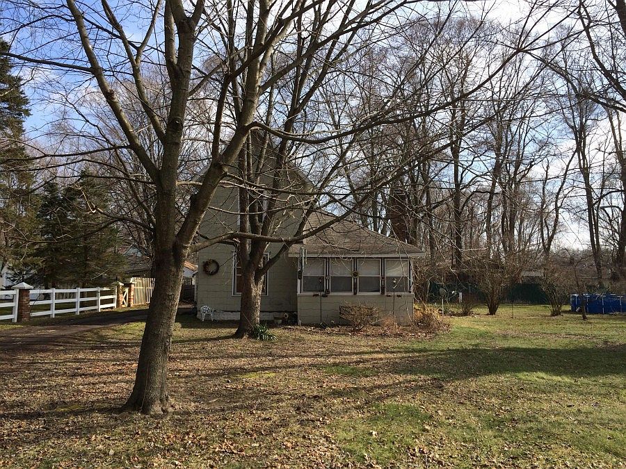 1st image of 144 Virginia Ave
