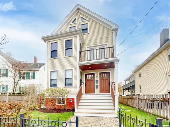 17 Hammond St #2, Somerville, MA 02143