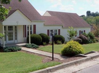 110 Carrington Ln, Wytheville, VA 24382