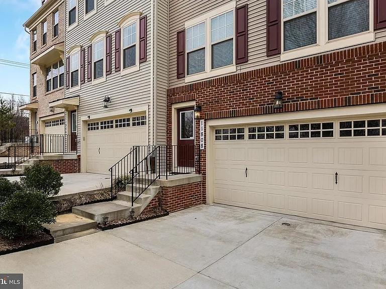 11808 Boland Manor Dr — Photo 2