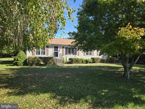 504 Fernwood Dr, Harrington, DE 19952