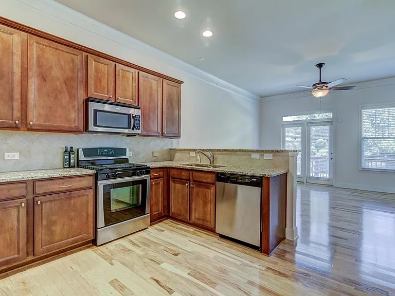 2027 Cobblestone Cir NE — Photo 13
