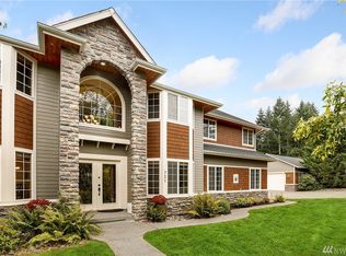 721 209th Avenue Ct E, Lake Tapps, WA 98391