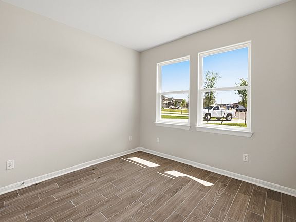 2nd image of 903 Lost Mine Trl
