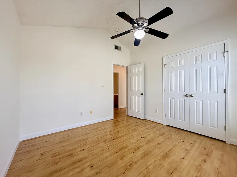 3019 Burton Dr — Photo 13