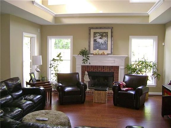 2nd image of 314 Stillcreek Dr