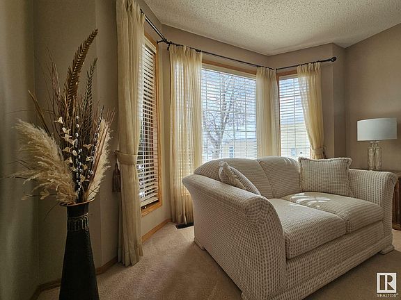 4th image of 18632 53rd Ave NW