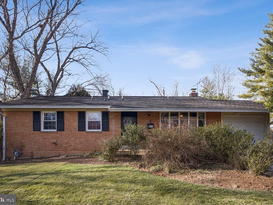 1st image of 5 Charen Ct
