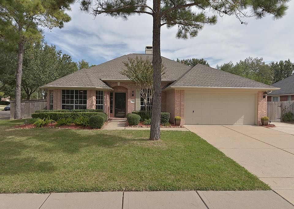 1st image of 3803 Hillbrook Dr
