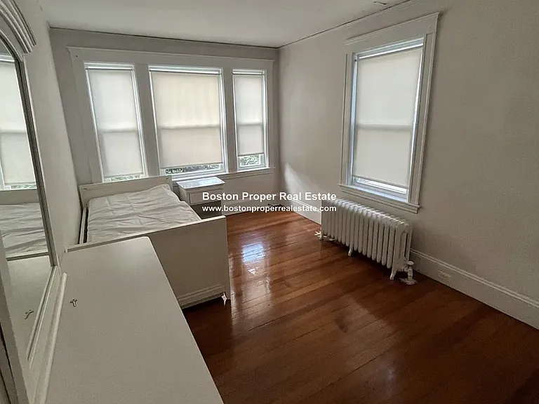 8 Hammondswood Rd #1 — Photo 5