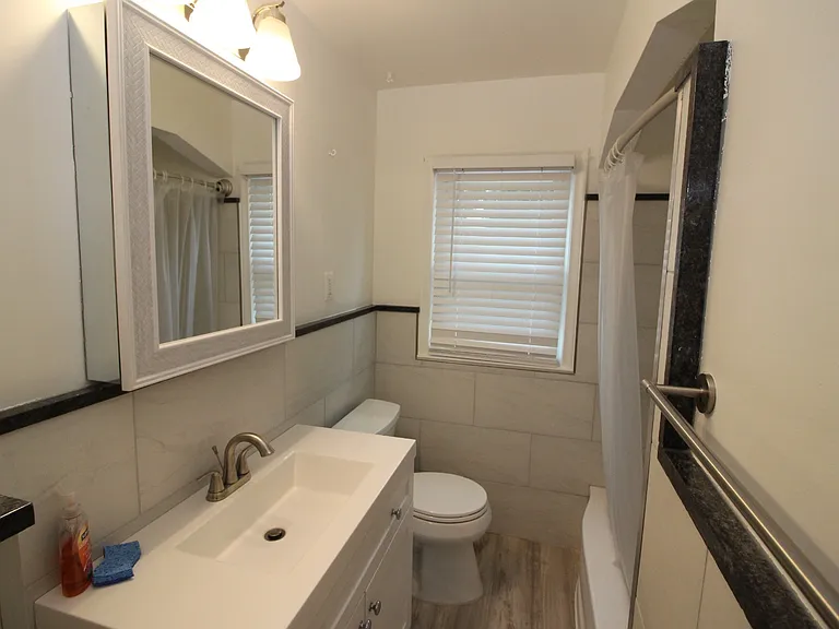 24301 Colgate St — Photo 11