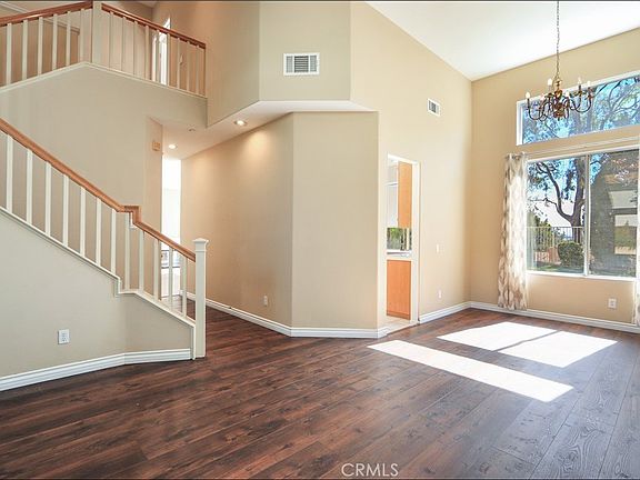 2nd image of 4 Toulon Ave