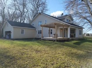 580 N Cedar Lake Rd, Lake Villa, IL 60046