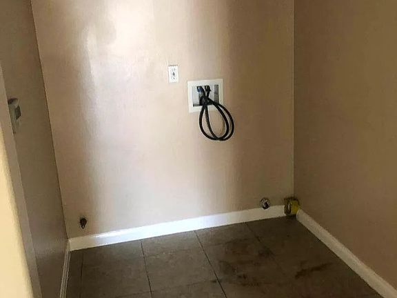 5th image of 1415-1417 E 48th Pl