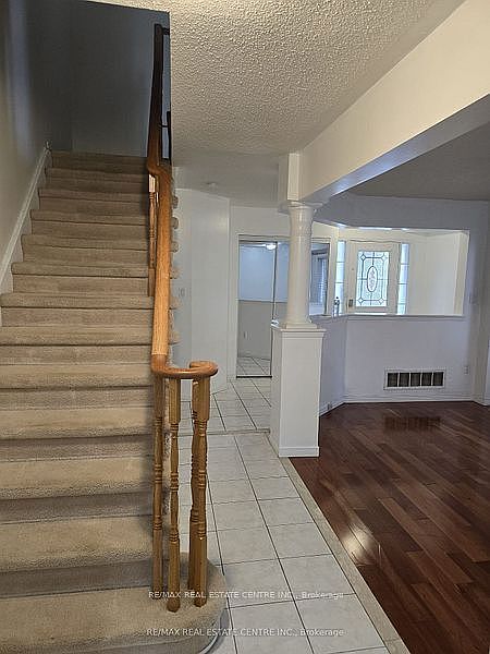 Mississauga House for rent - 3 Bedrooms — photo 6