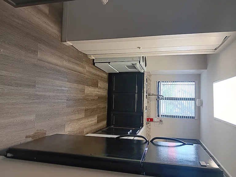 2541 S Myrtle Ave #C — Photo 19