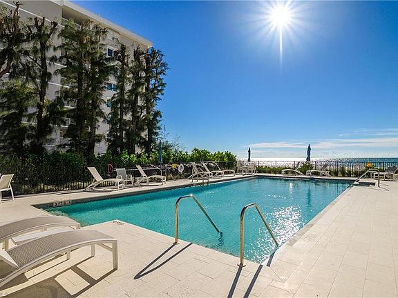 4th image of 3483 Gulf Shore BLVD N #502