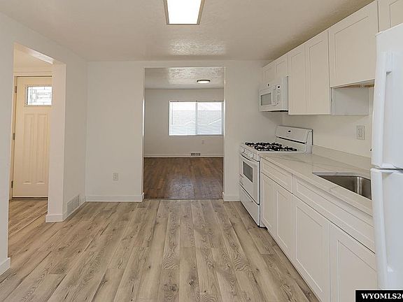 5th image of 1316 Thorpe St