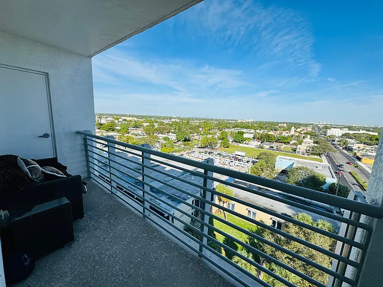 Radius Dr — Photo 5