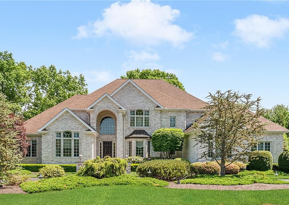 8 Pine Tree Ln, Lincoln, RI 02865 Zillow