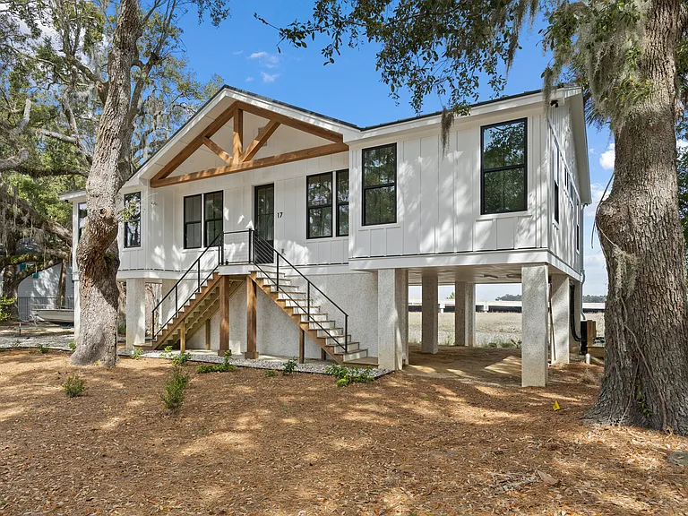 17 Fording Island Road Ext — Photo 2