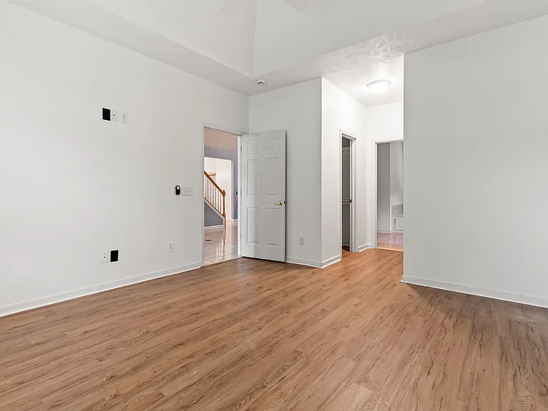 620 Woodbine Ct — Photo 12