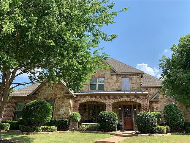 1st image of 1615 Navarro Dr