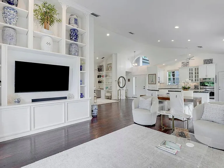 13810 Crosspointe Ct — Photo 5