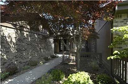 2nd image of 1396 Suncrest Dr NE