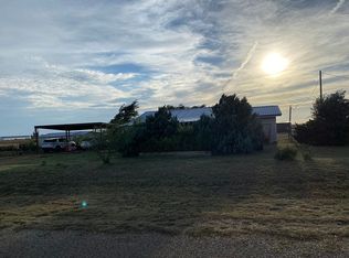 1205 N Locust St, Wildorado, TX 79098
