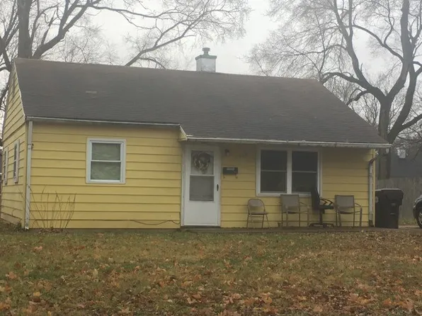 112 Shady Lawn Dr, Rantoul, IL 61866