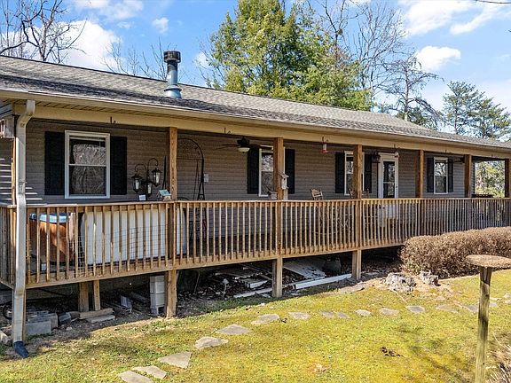 2nd image of 4442 Grindstone Ridge Rd